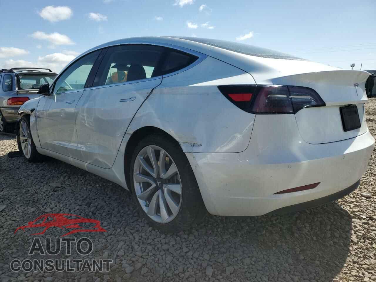 TESLA MODEL 3 2019 - 5YJ3E1EB7KF213031