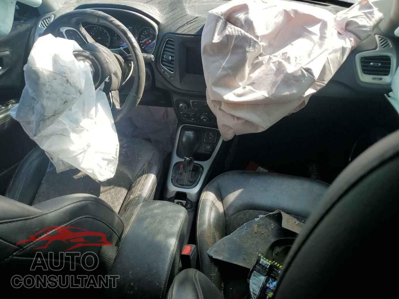 JEEP COMPASS 2020 - 3C4NJDBB9LT104454