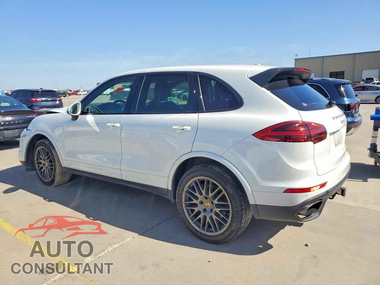 PORSCHE CAYENNE 2017 - WP1AA2A28HKA87626