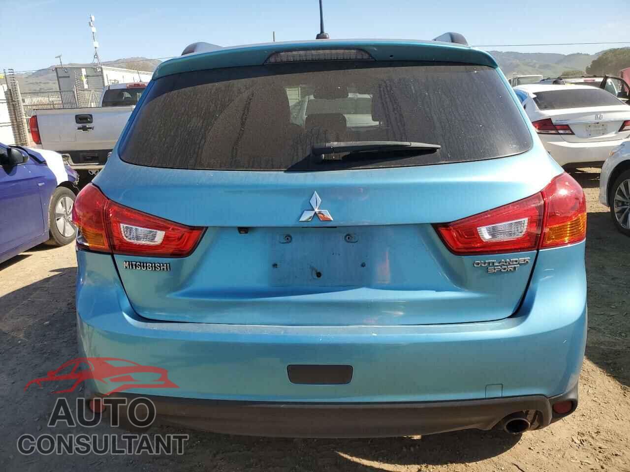 MITSUBISHI OUTLANDER 2013 - 4A4AP4AUXDE013302