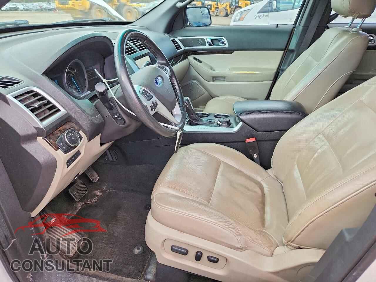 FORD EXPLORER 2013 - 1FM5K8F89DGA24057