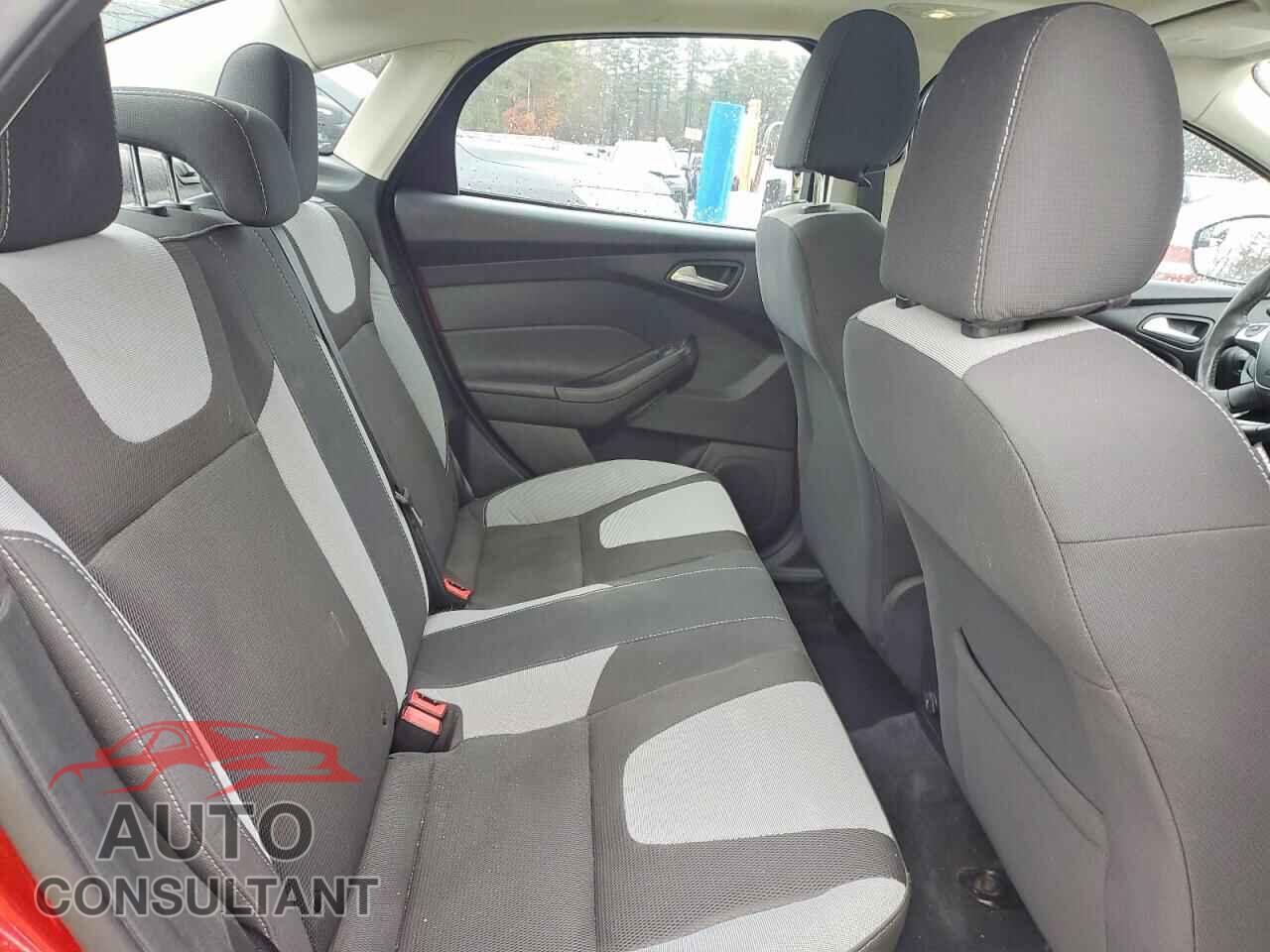 FORD FOCUS 2012 - 1FAHP3F22CL384252