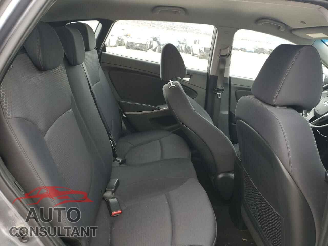 HYUNDAI ACCENT 2017 - KMHCU5AE3HU322043