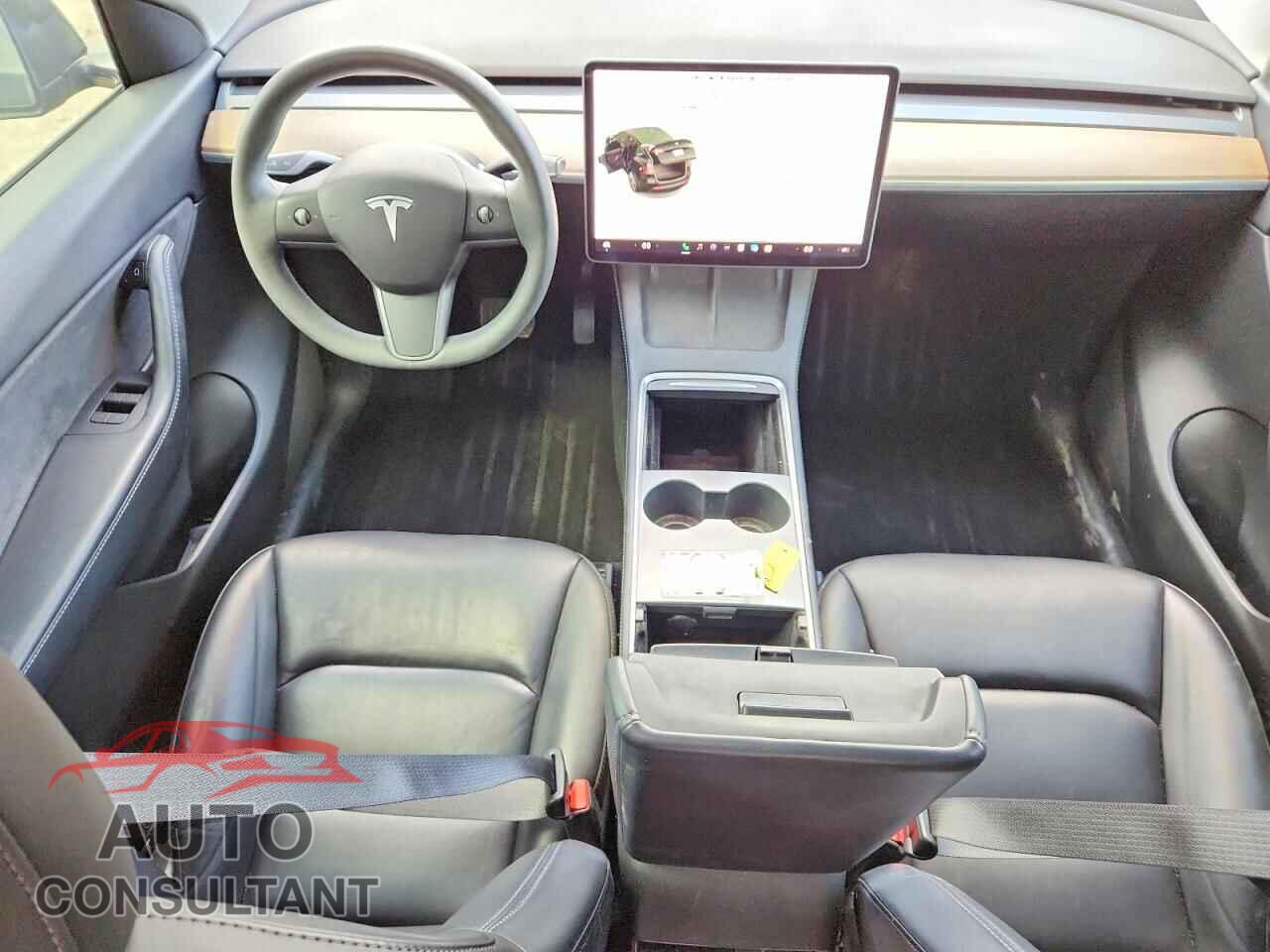 TESLA MODEL Y 2021 - 5YJYGDEE9MF295679