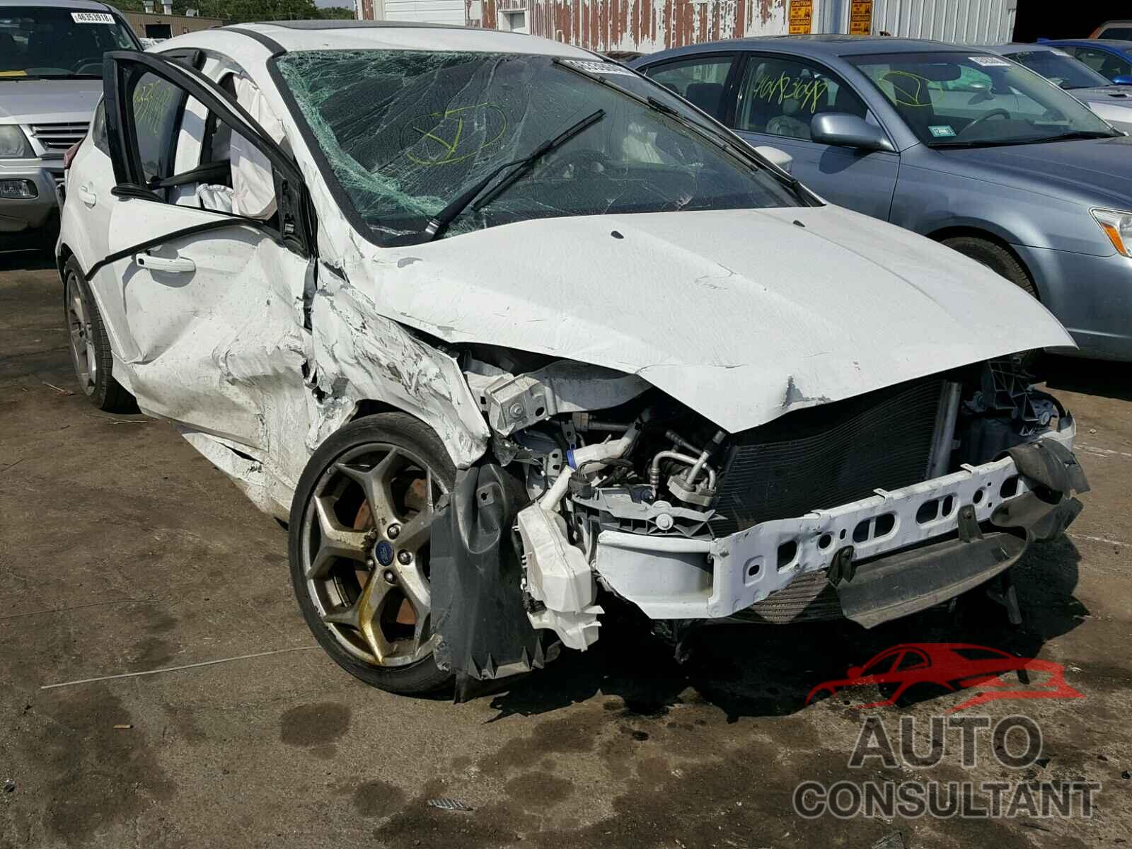 FORD FOCUS 2016 - 1FADP3L94GL211323