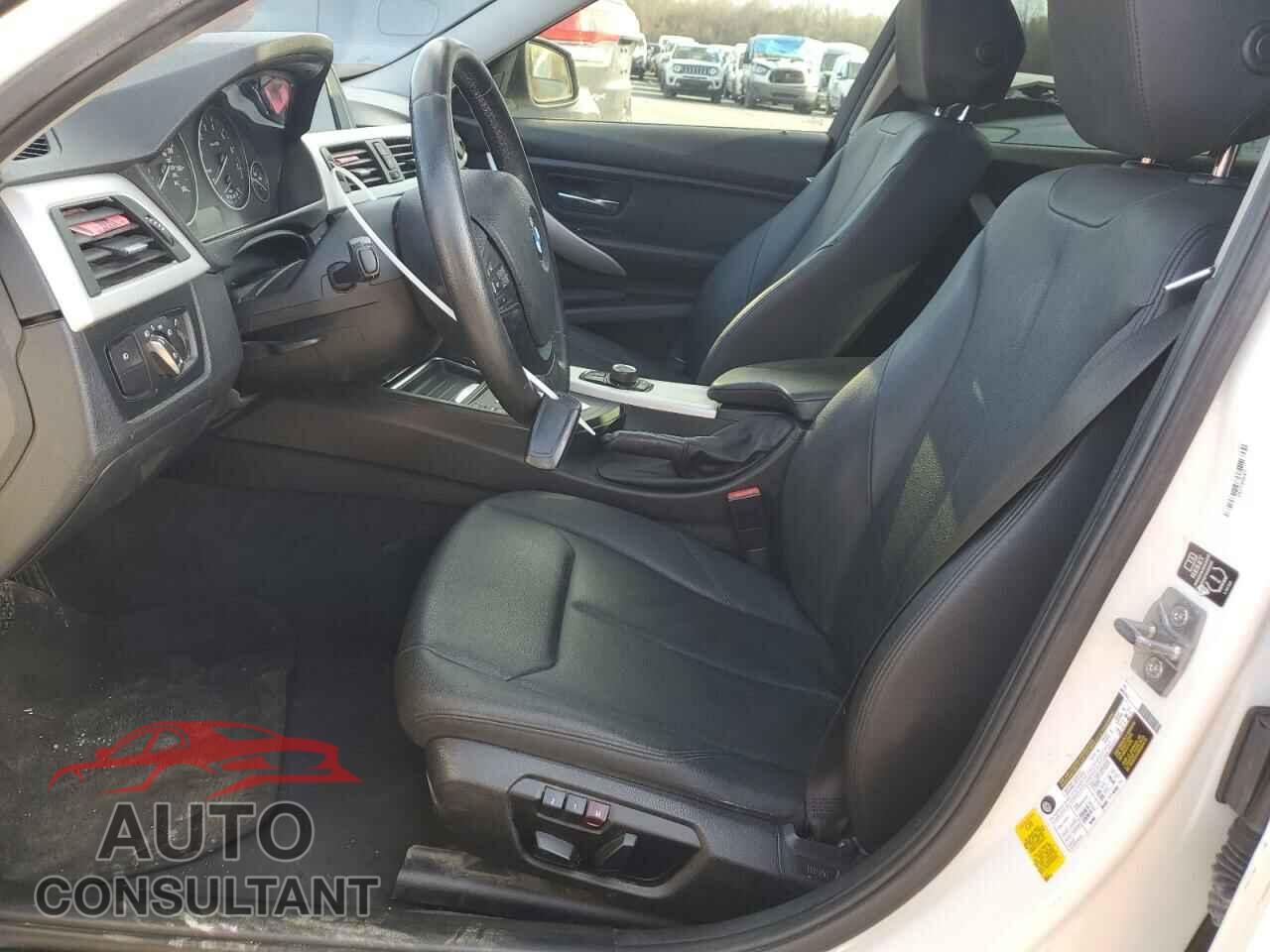 BMW 3 SERIES 2013 - WBA3A5C58DF603454