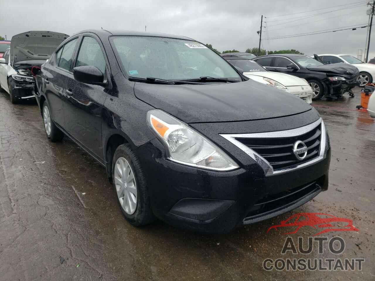 NISSAN VERSA 2018 - 3N1CN7AP2JL810515