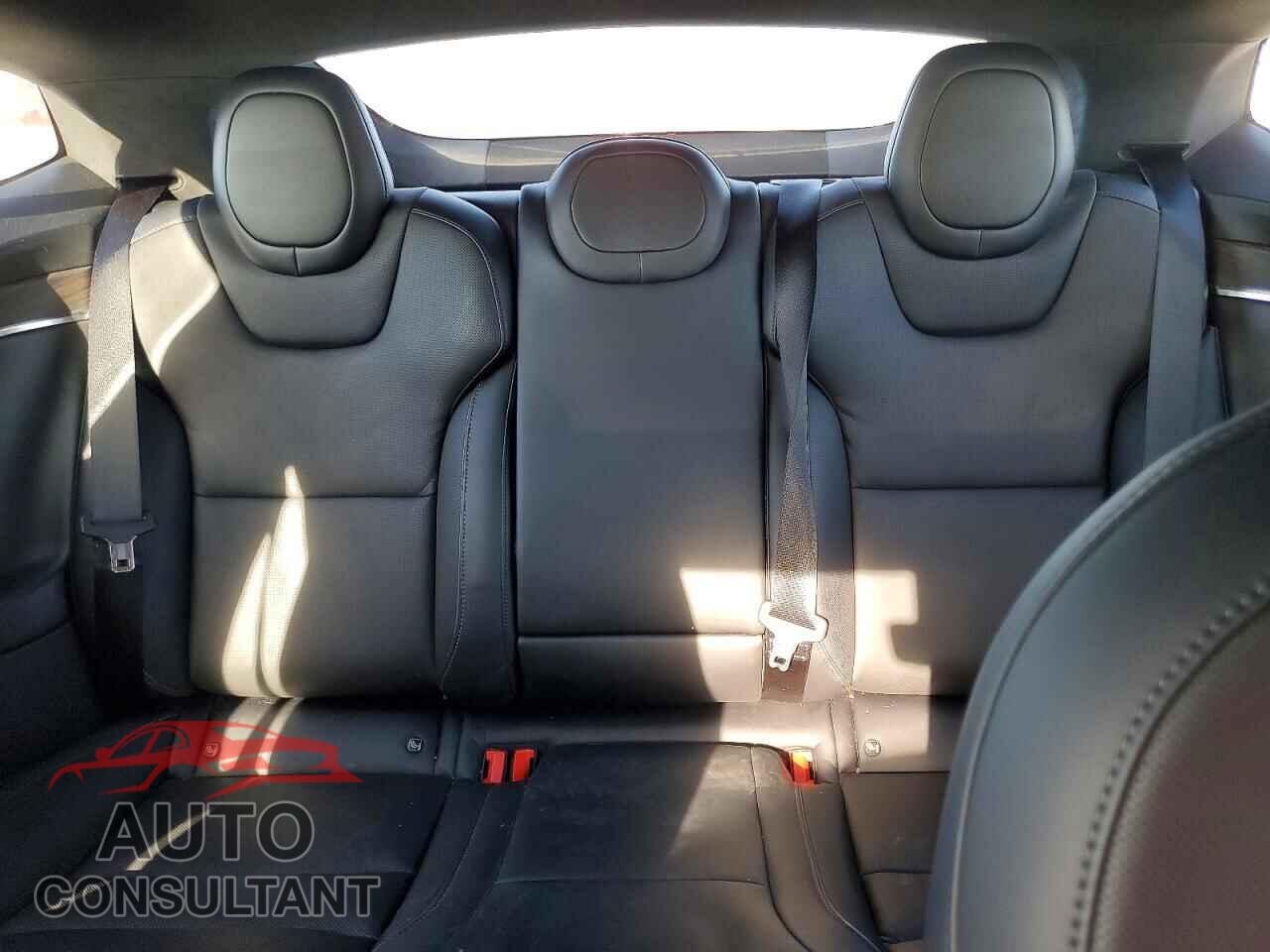 TESLA MODEL S 2021 - 5YJSA1E67MF431855