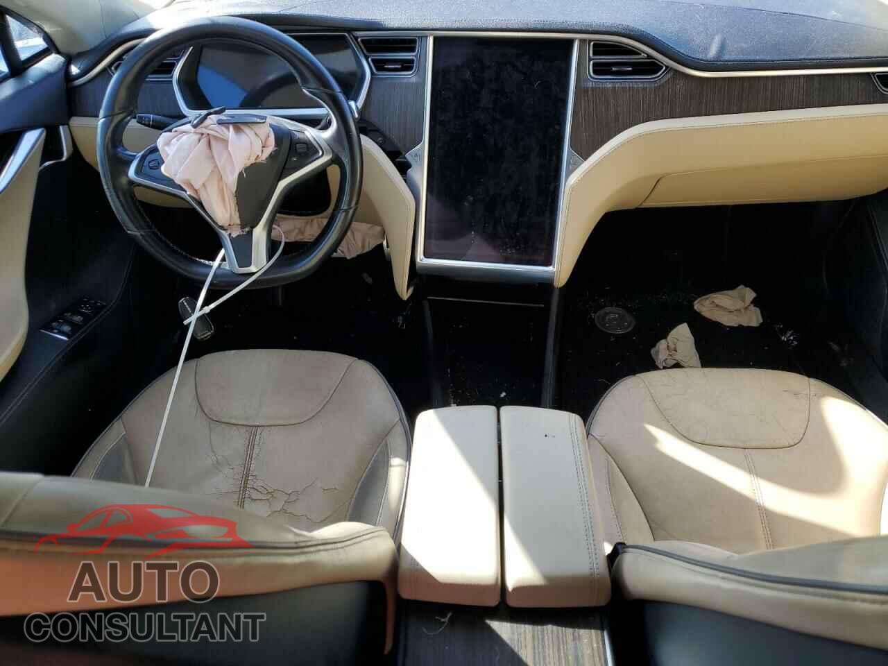 TESLA MODEL S 2013 - 5YJSA1CP1DFP26784
