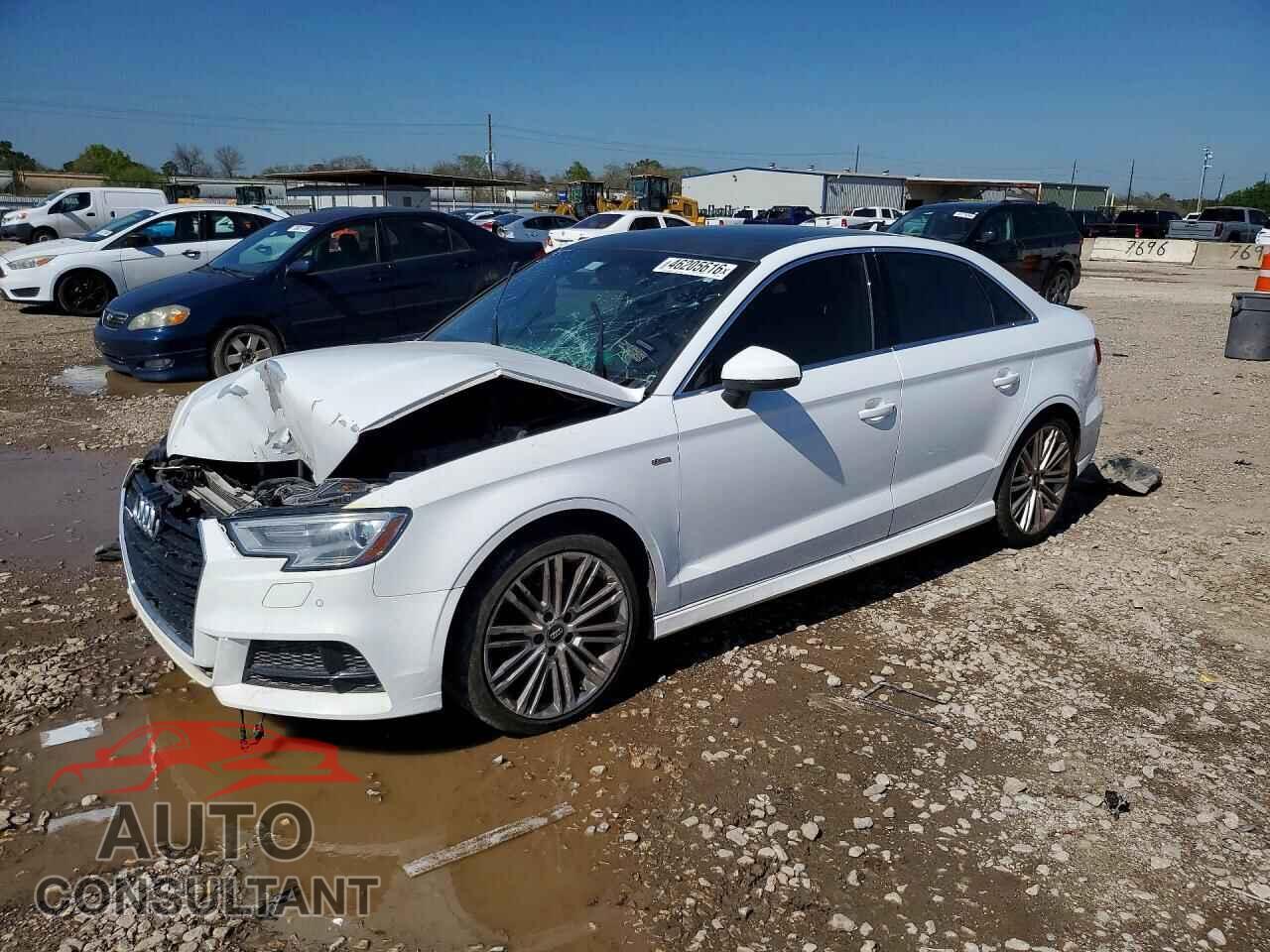 AUDI A3 2017 - WAUGUGFFXH1043786