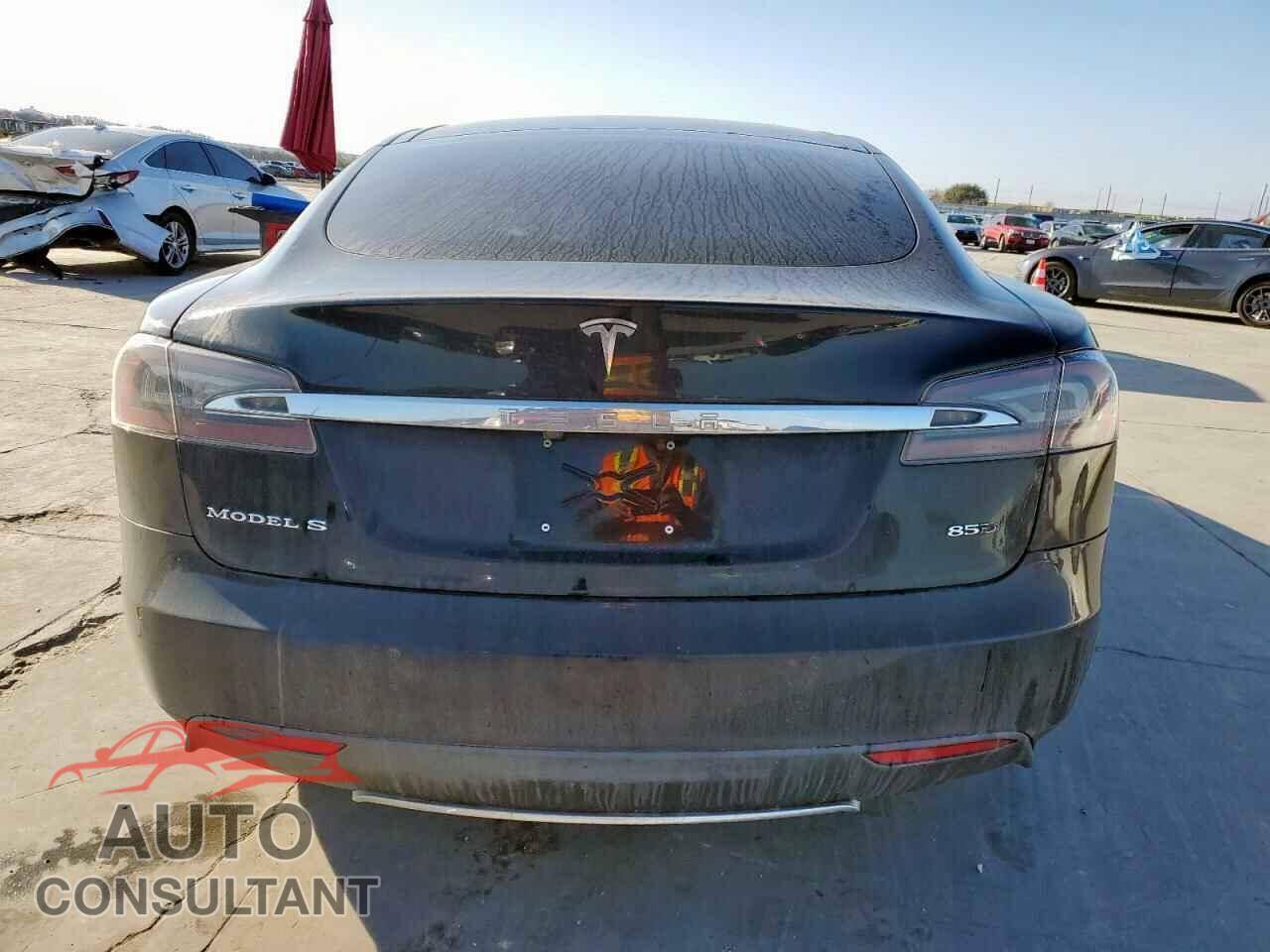 TESLA MODEL S 2015 - 5YJSA1E22FF105817