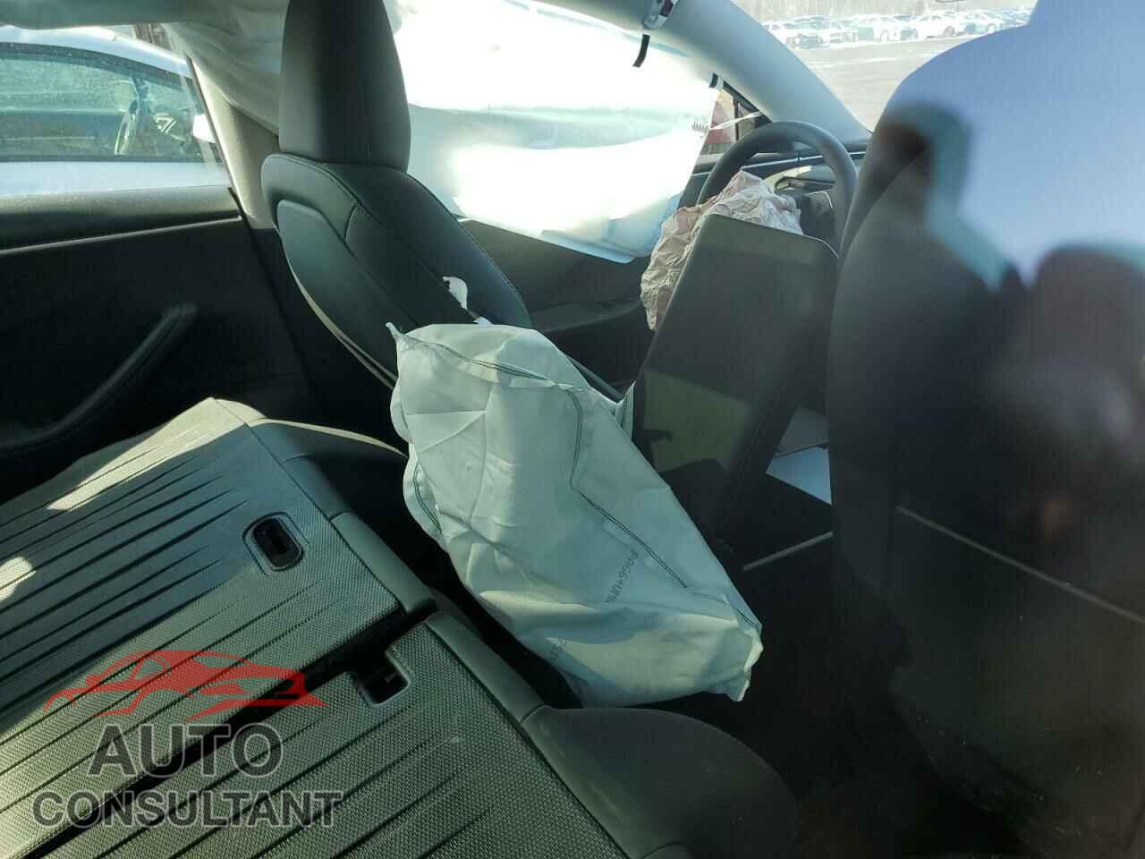 TESLA MODEL 3 2024 - LRW3E7EB6RC057894