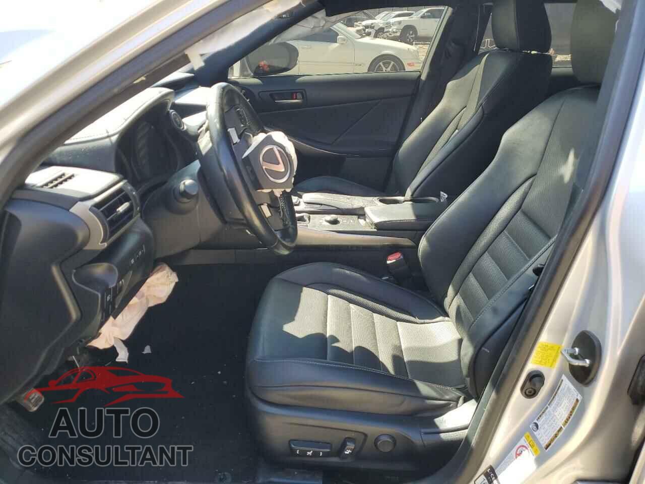 LEXUS IS 2017 - JTHBA1D26H5051670