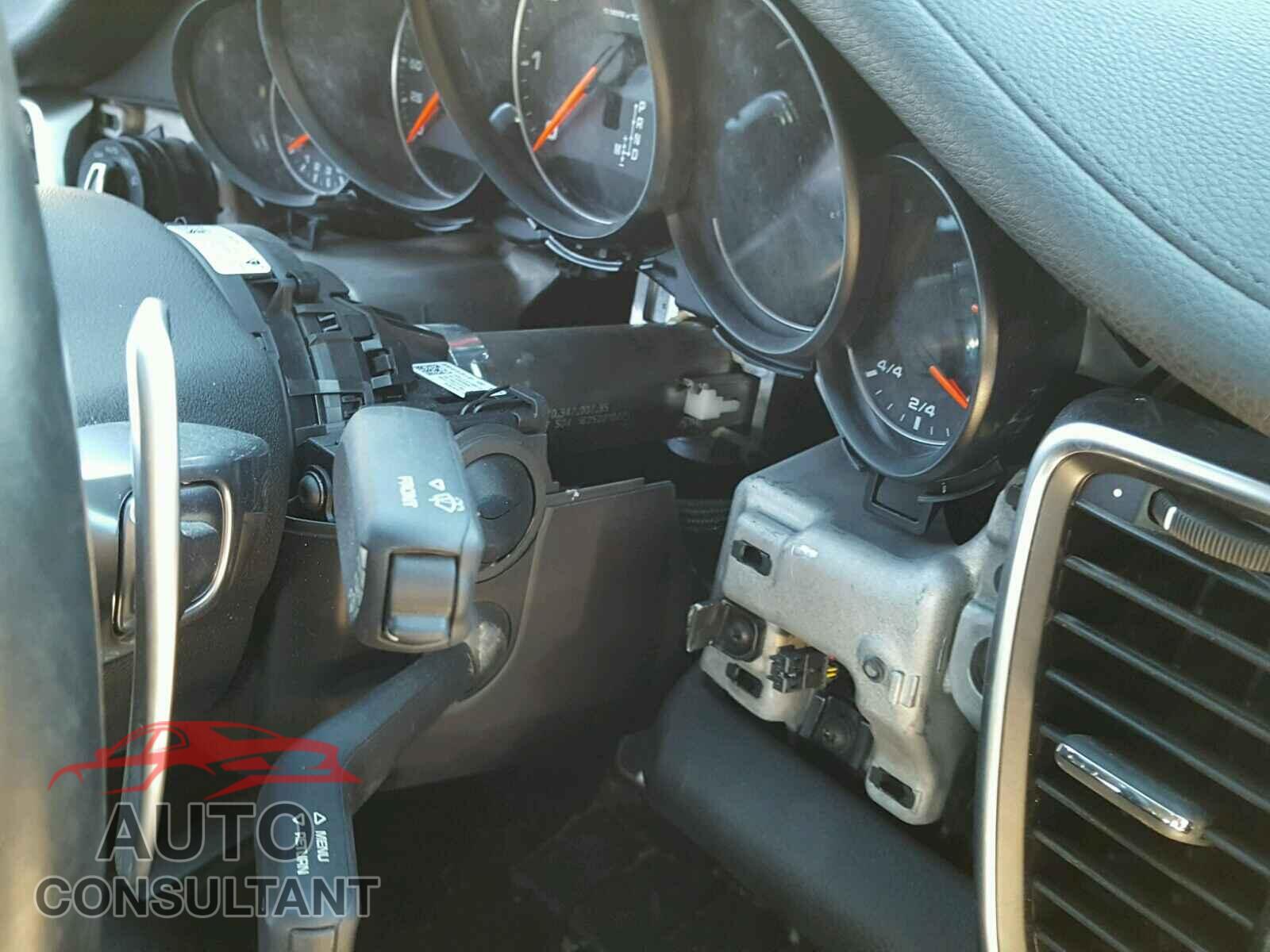 PORSCHE PANAMERA 2016 - WP0AA2A78GL007120