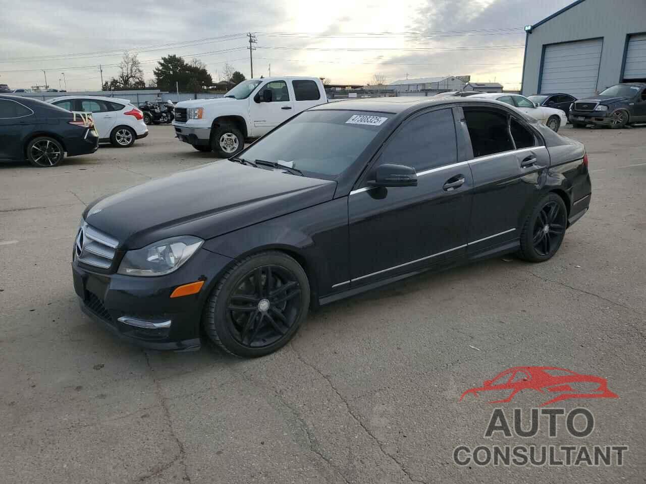 MERCEDES-BENZ C-CLASS 2013 - WDDGF8AB7DR272984