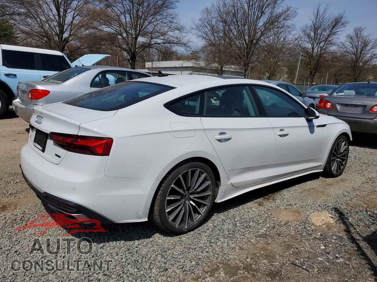 AUDI A5 2022 - WAUCBCF54NA005115