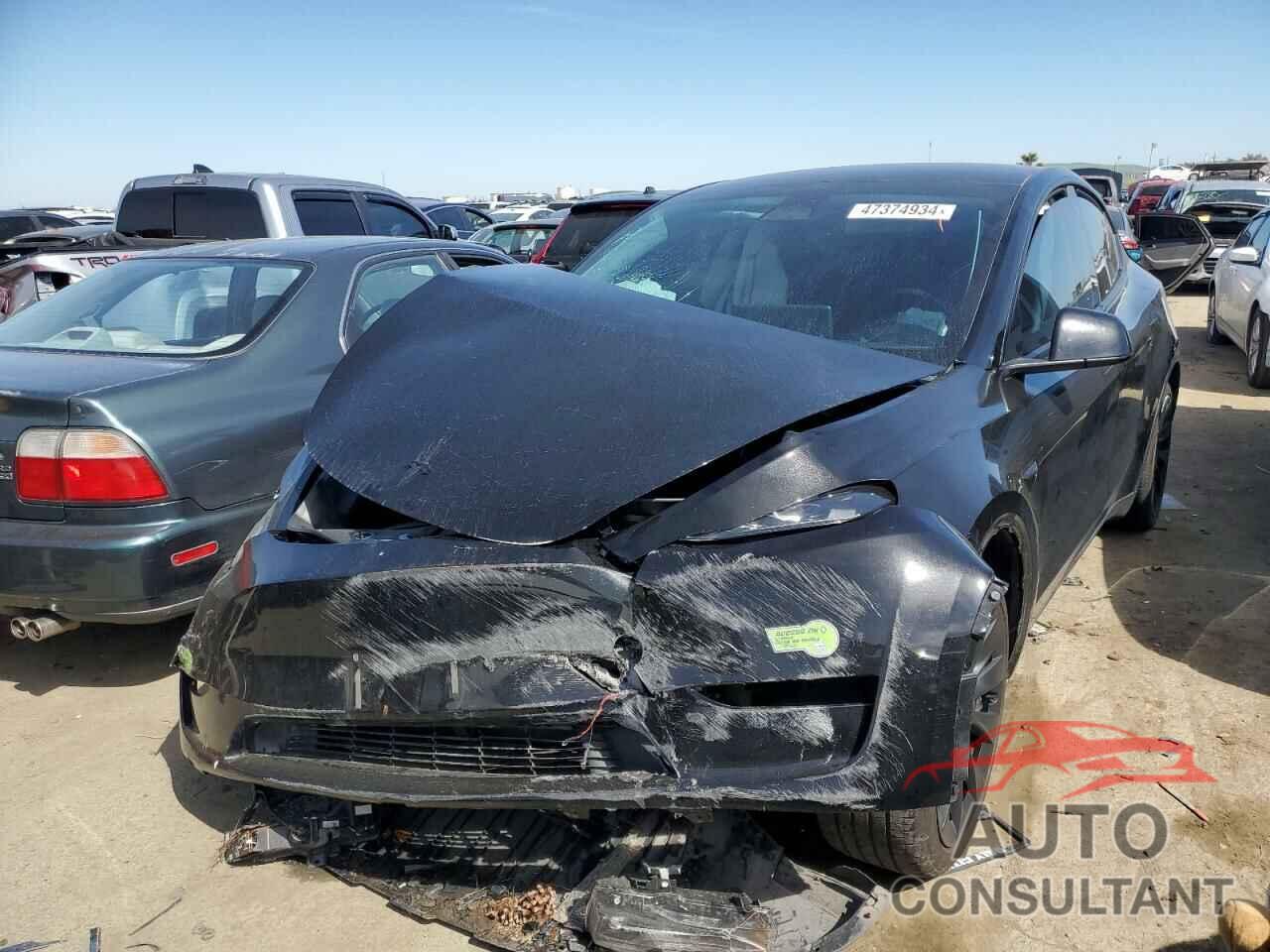 TESLA MODEL Y 2023 - 7SAYGDEE5PF690269