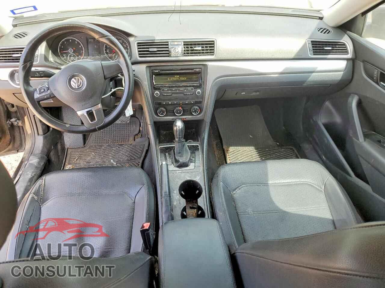 VOLKSWAGEN PASSAT 2014 - 1VWAT7A3XEC030932