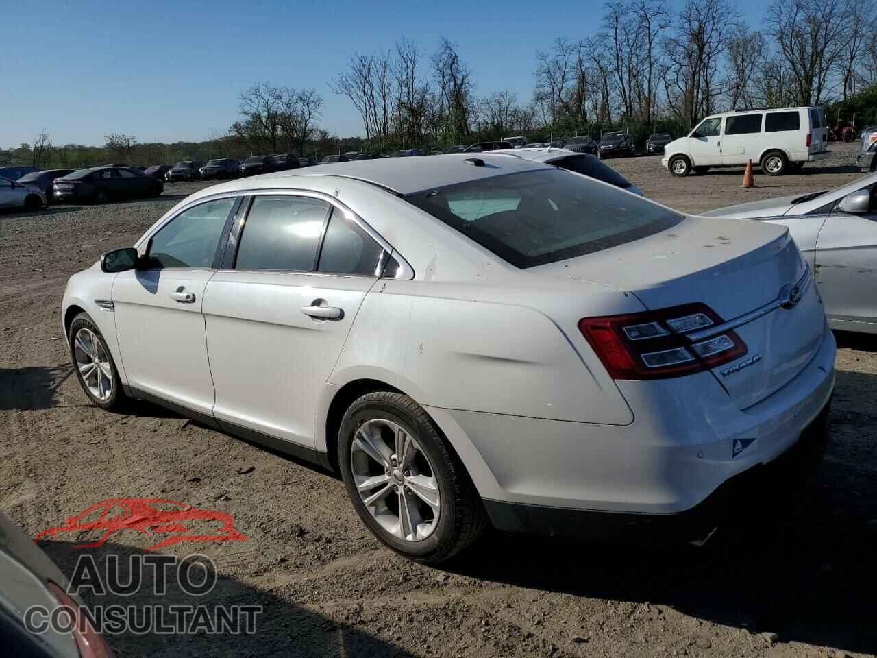 FORD TAURUS 2015 - 1FAHP2E83FG176975