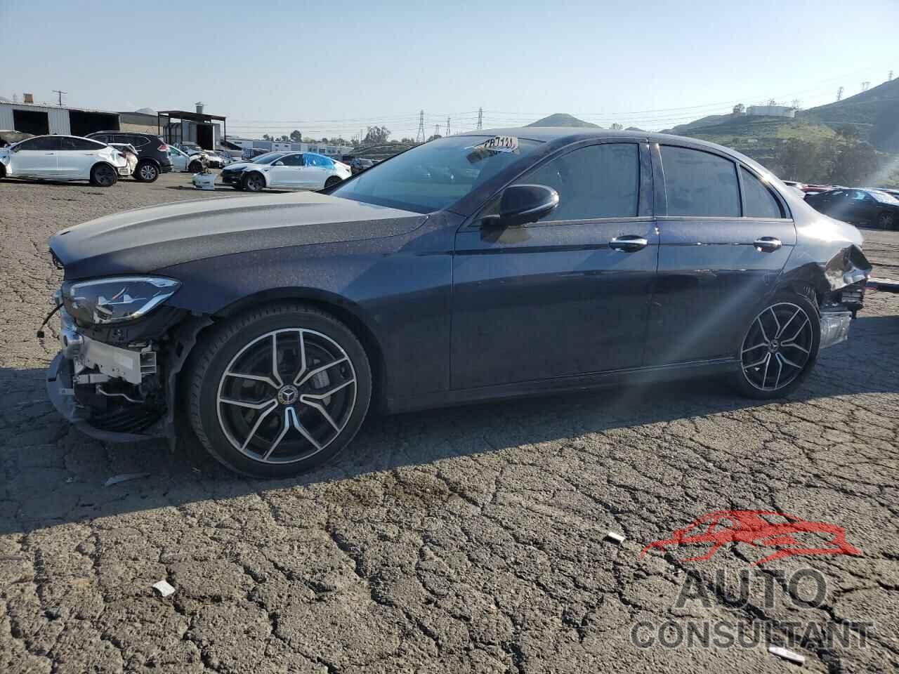 MERCEDES-BENZ E-CLASS 2022 - W1KZF8DB0NB022629