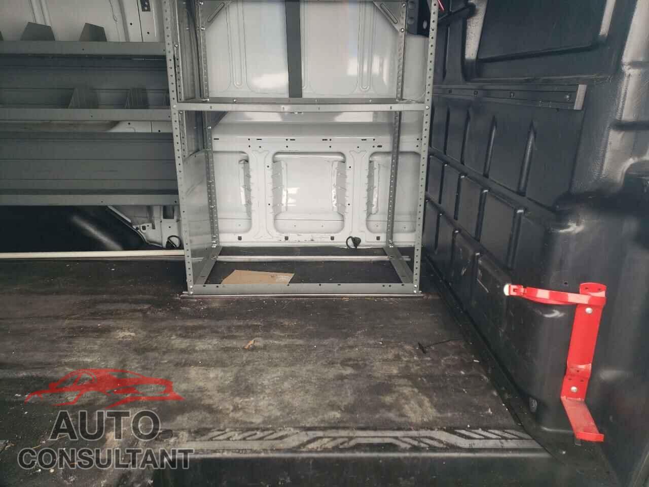 FORD TRANSIT 2017 - 1FTYE1YM2HKA67944