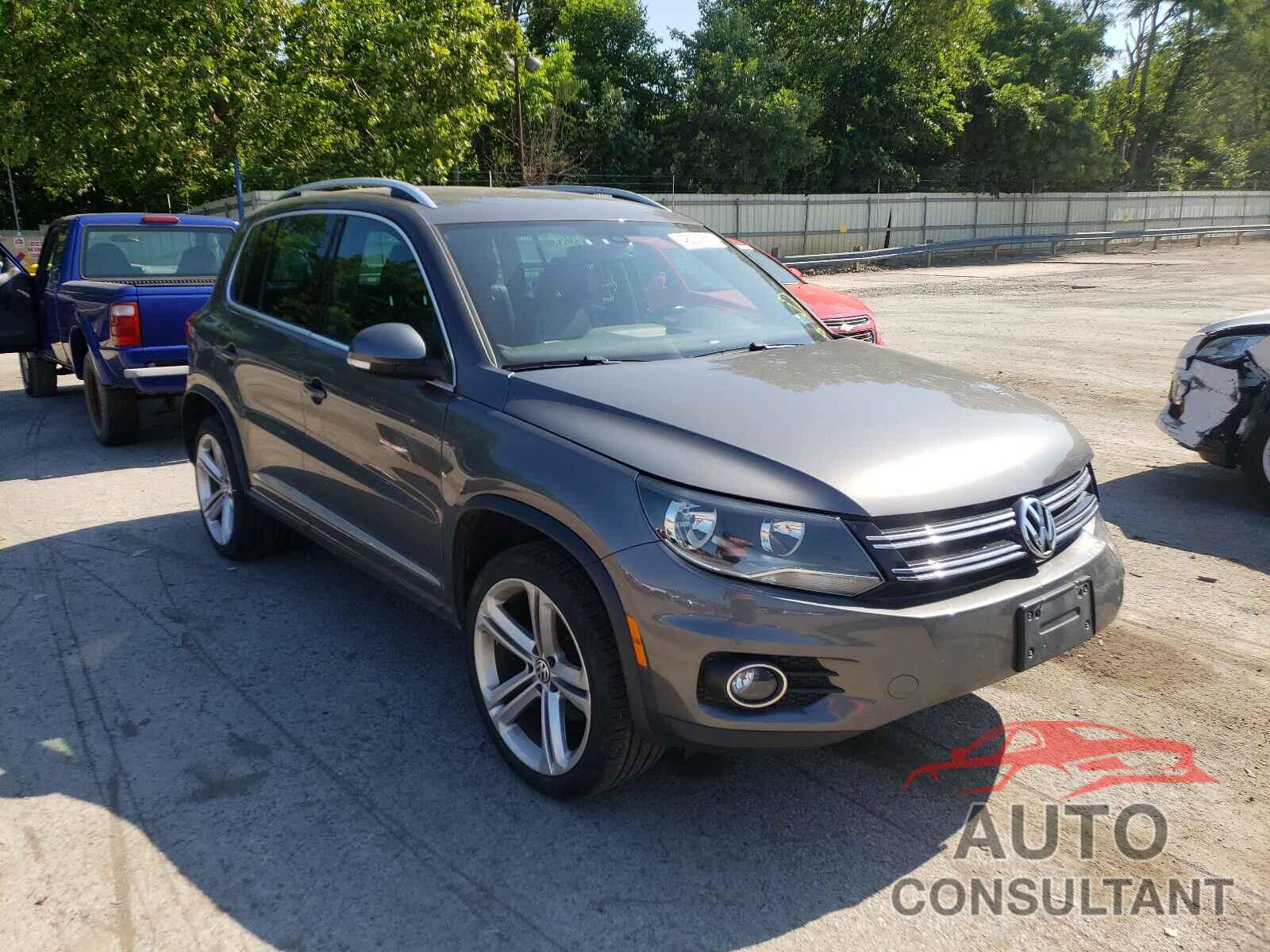 VOLKSWAGEN TIGUAN 2016 - WVGBV7AX7GW062660