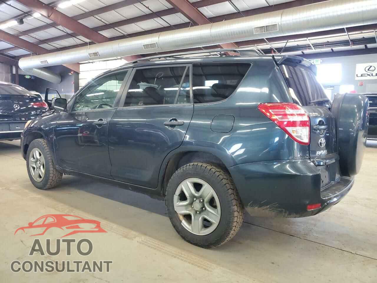 TOYOTA RAV4 2011 - 2T3BF4DV2BW137900