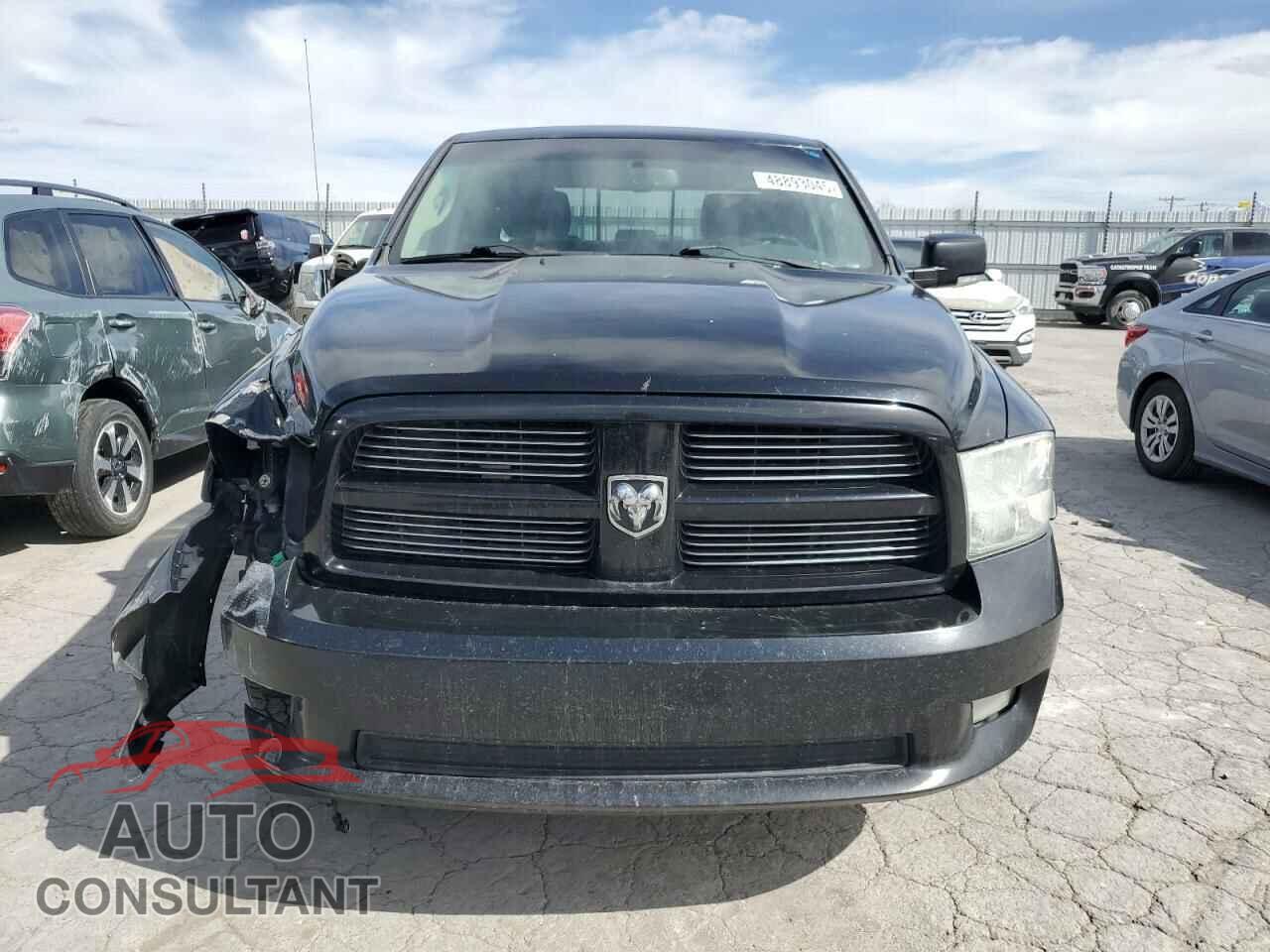 DODGE RAM 1500 2012 - 1C6RD7MT0CS340001