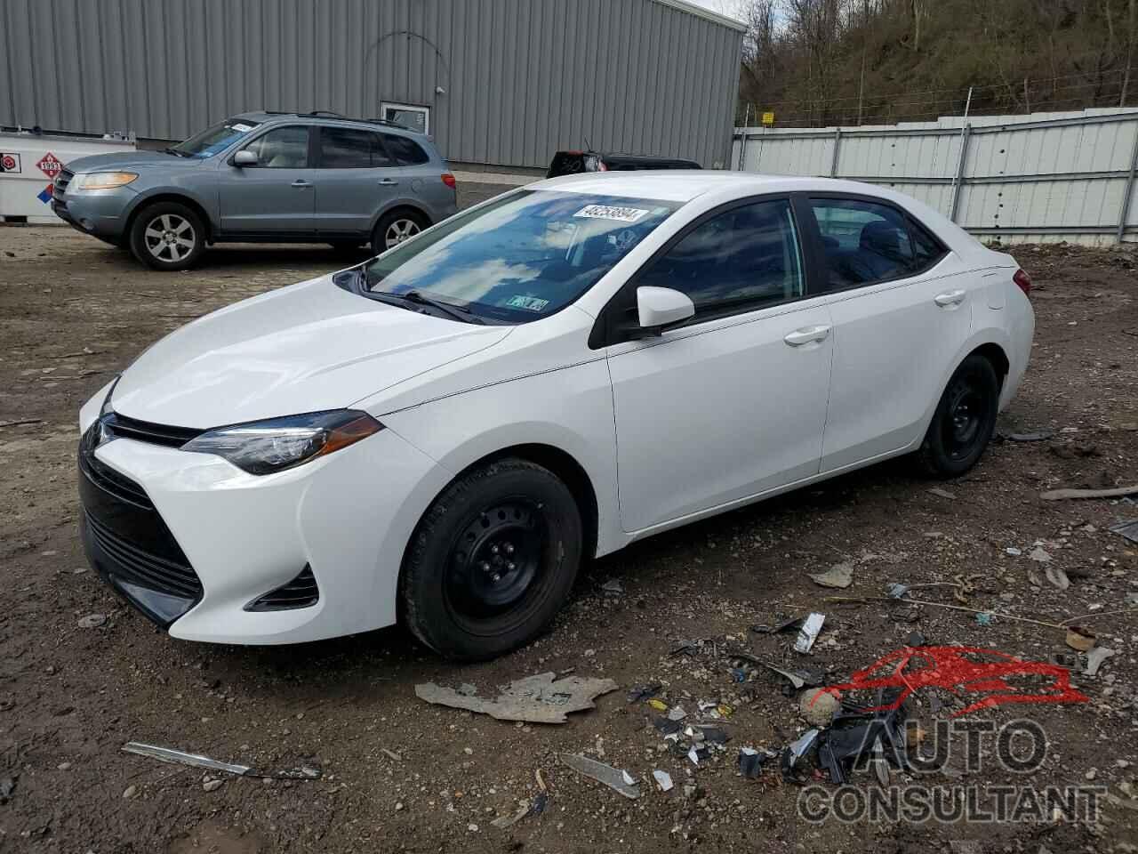 TOYOTA COROLLA 2017 - 5YFBURHE4HP582834