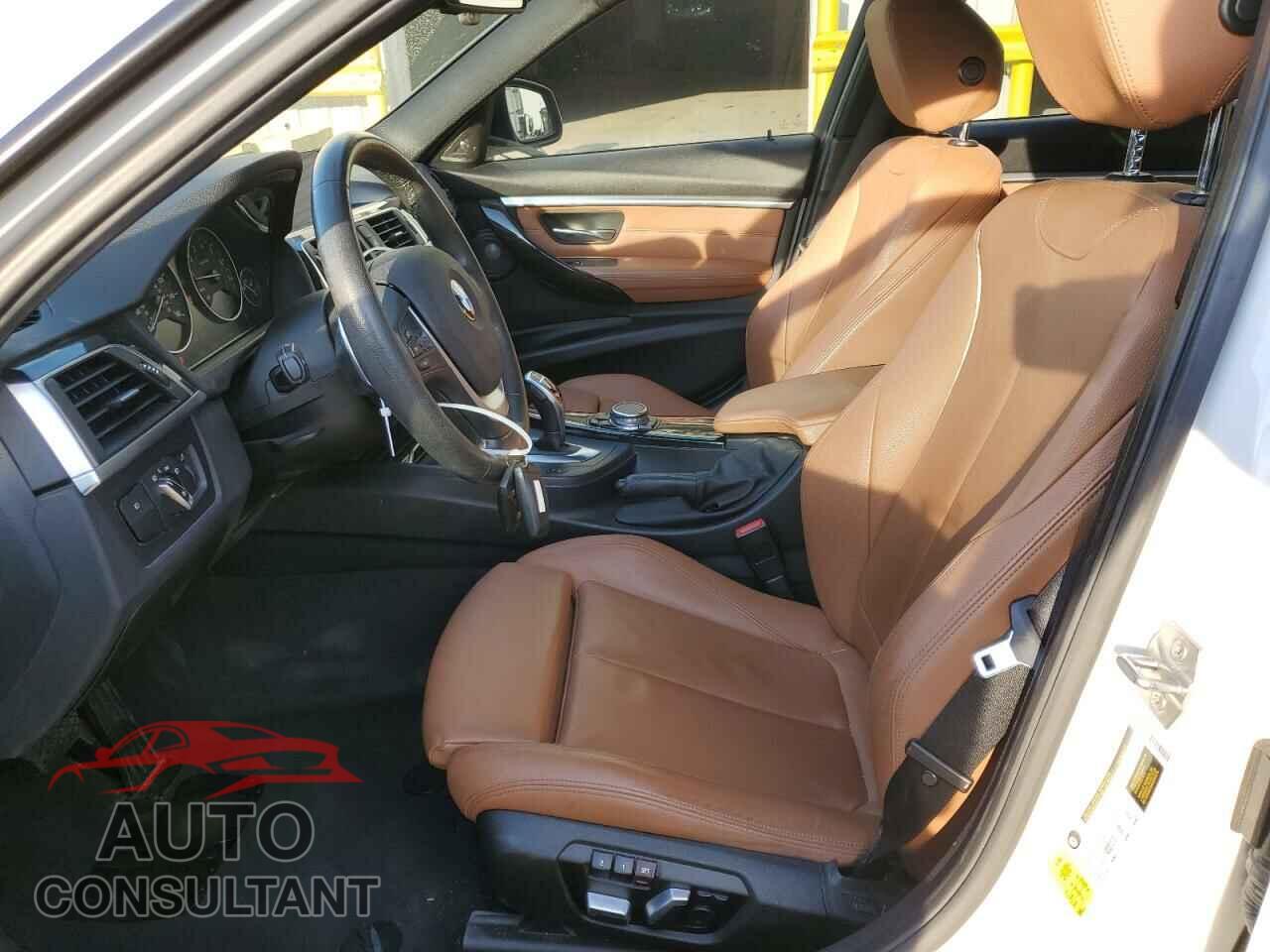 BMW 3 SERIES 2016 - WBA8E9G50GNT44769