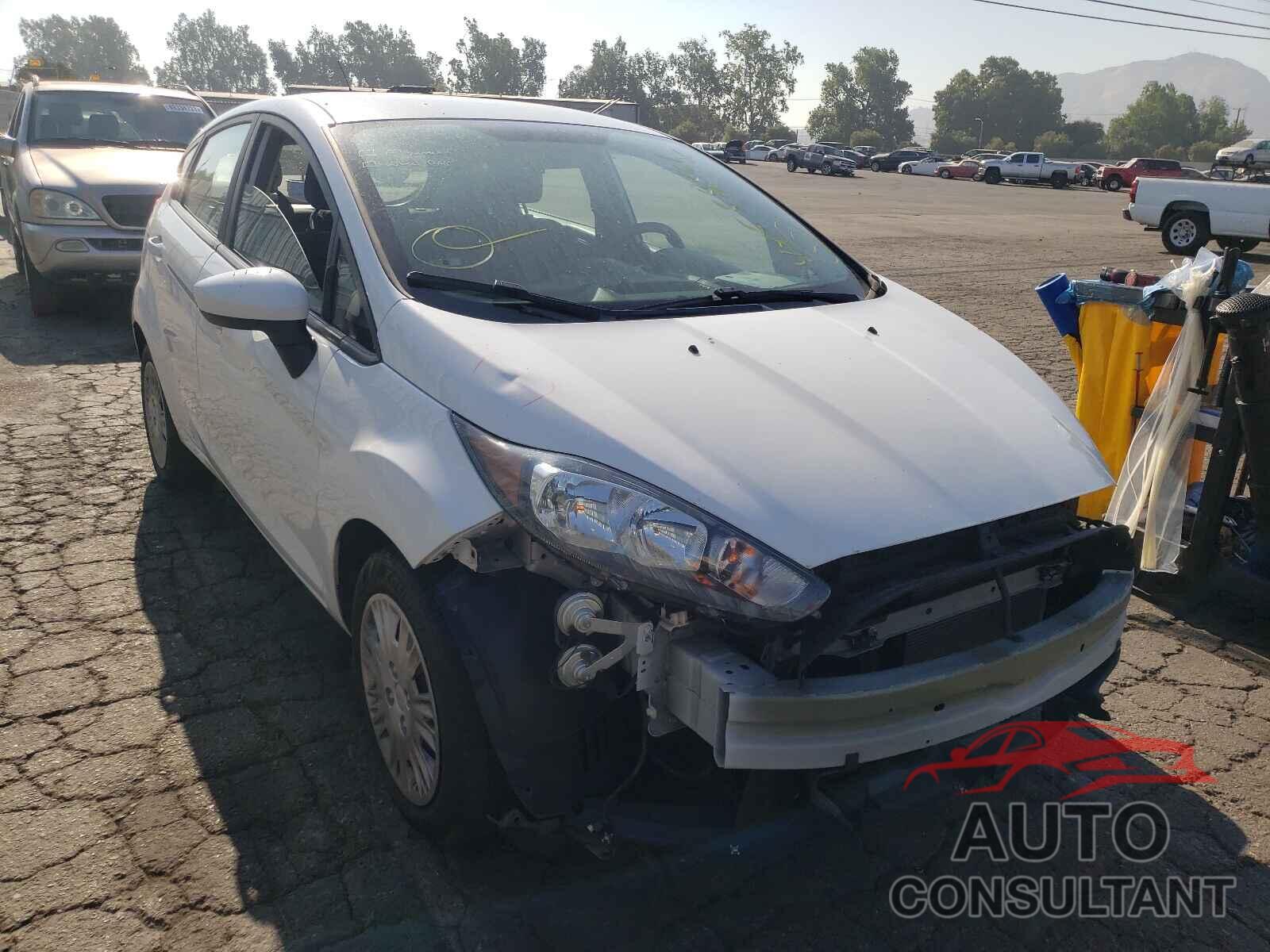 FORD FIESTA 2017 - 3FADP4TJ2HM165281