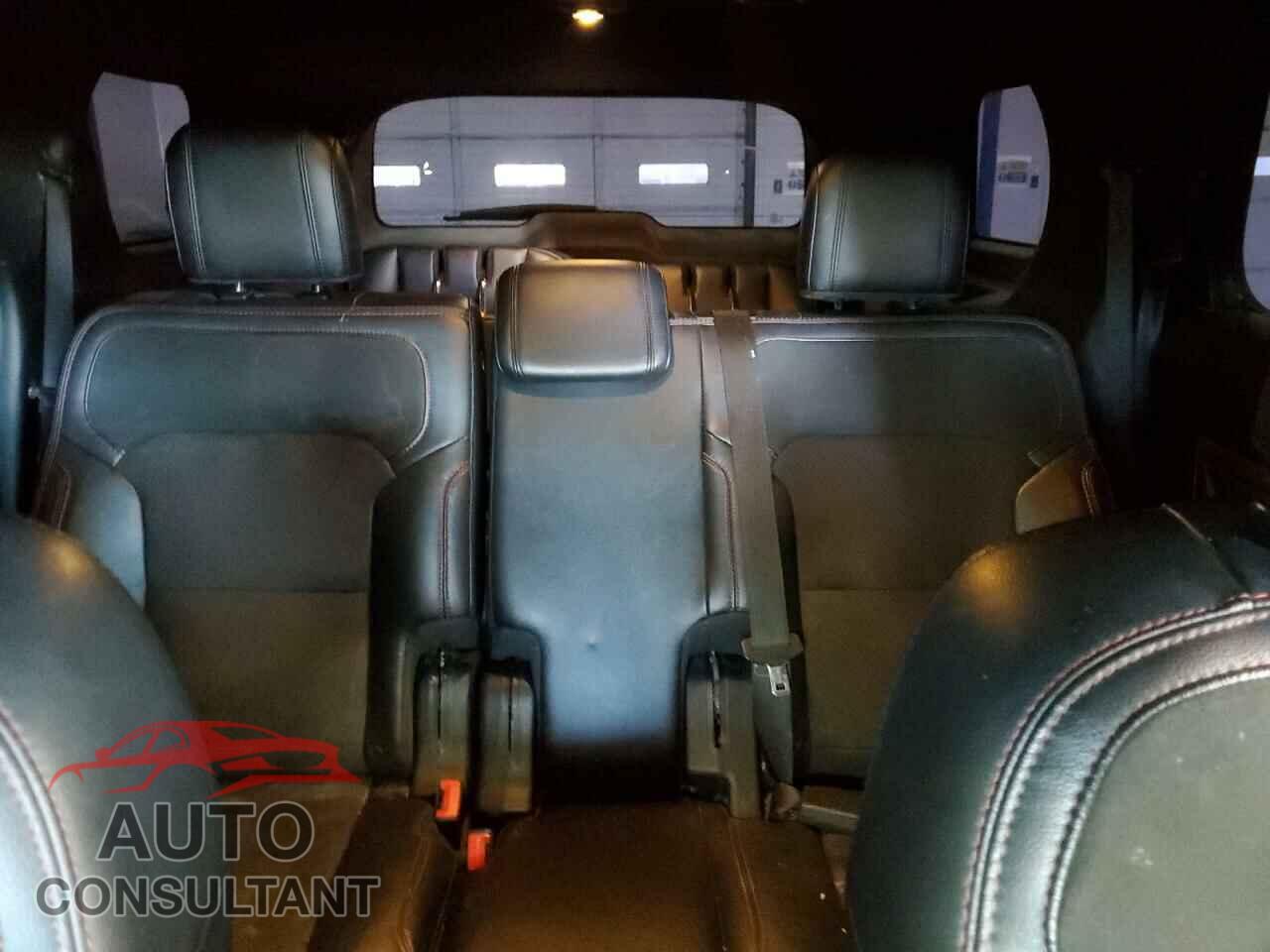 FORD EXPLORER 2018 - 1FM5K8D8XJGA35180