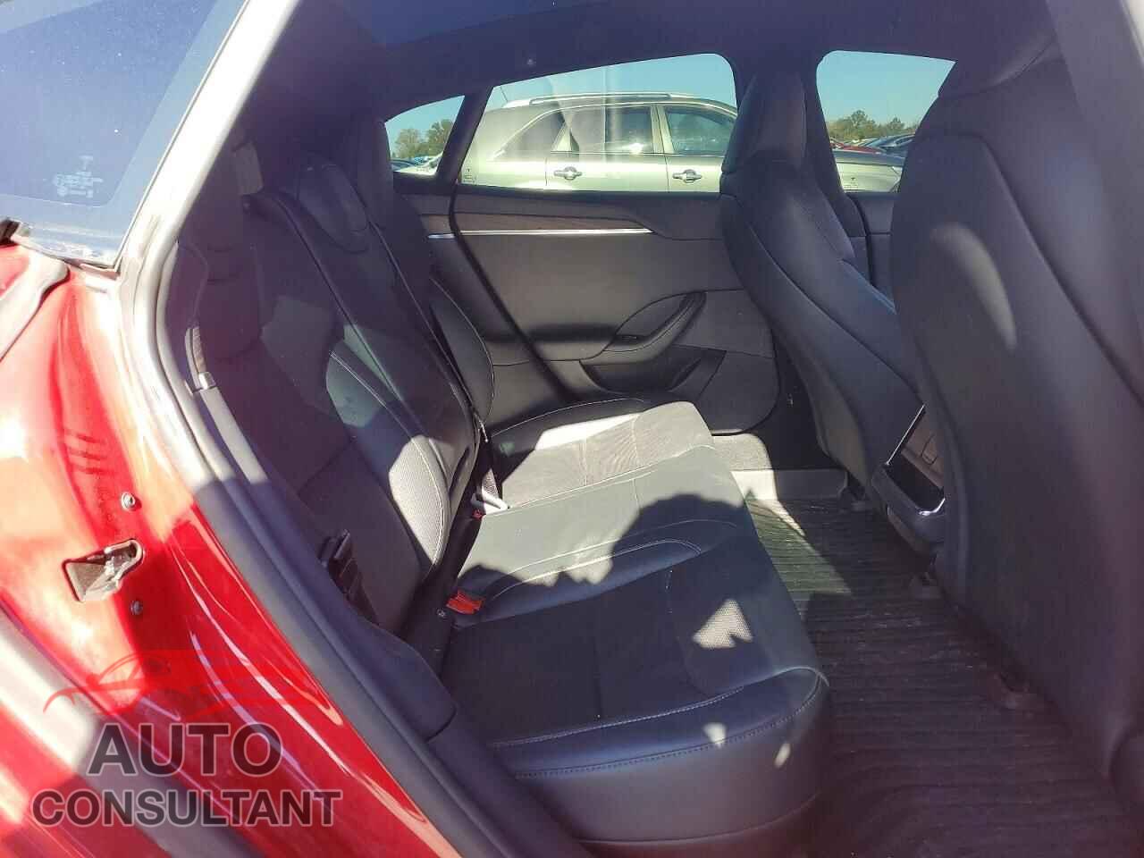TESLA MODEL S 2021 - 5YJSA1E6XMF441750