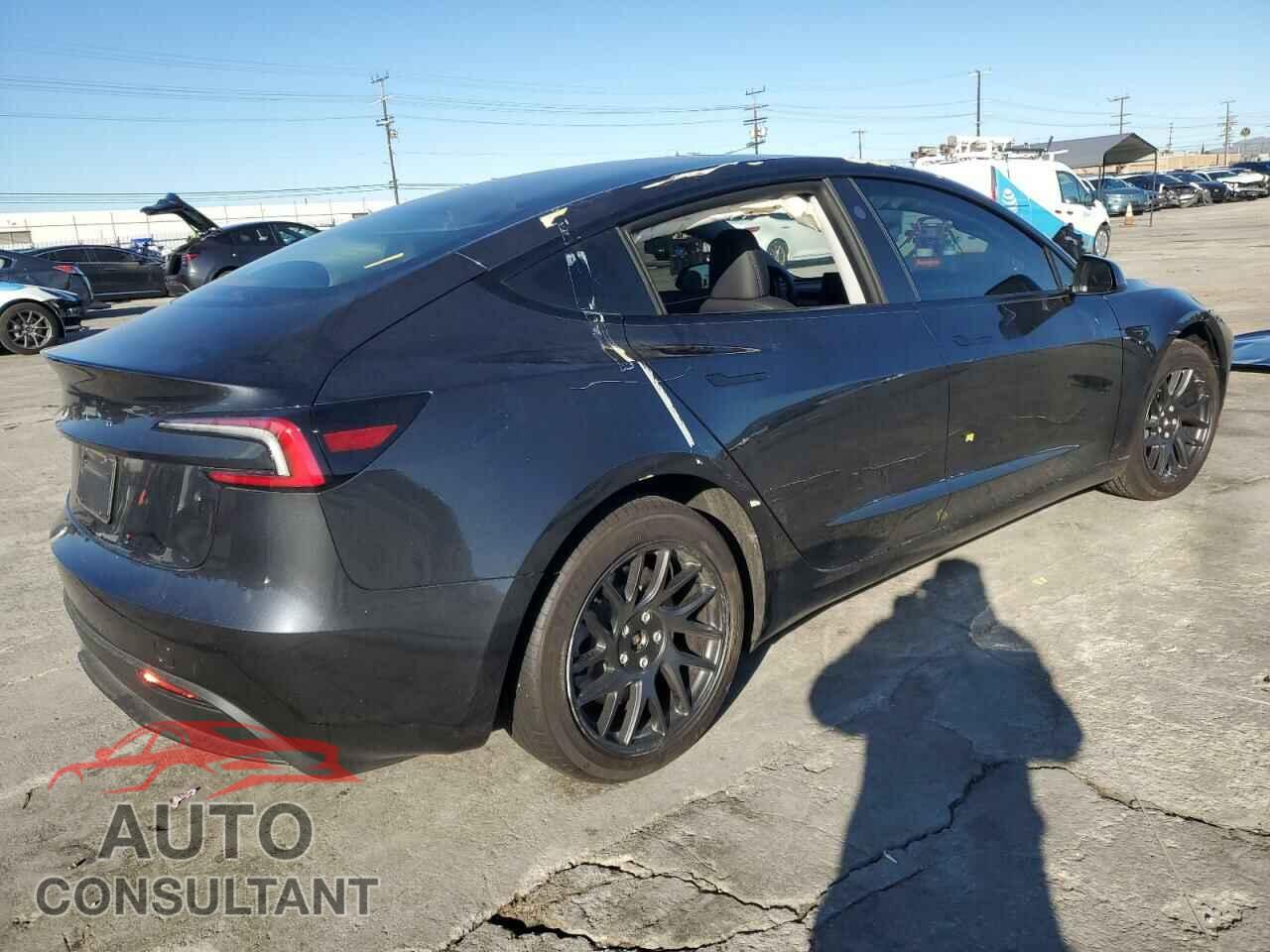 TESLA MODEL 3 2024 - 5YJ3E1EA2RF864438