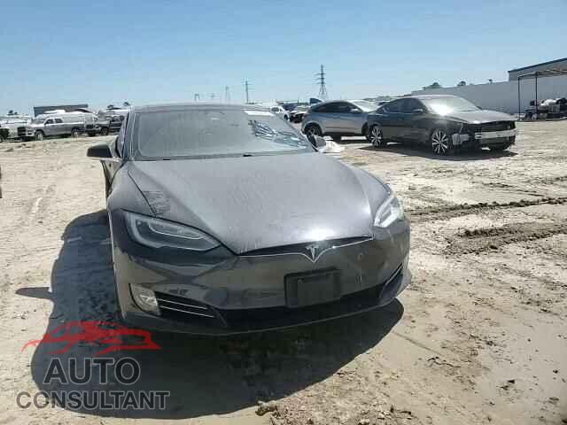 TESLA MODEL S 2017 - 5YJSA1E20HF194600