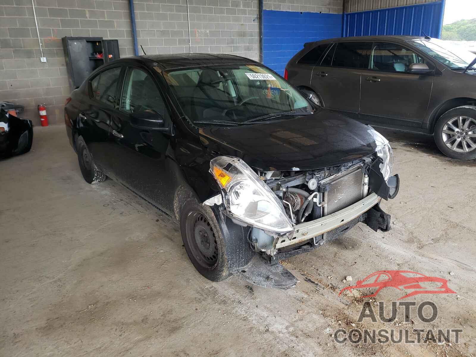 NISSAN VERSA 2017 - 3N1CN7AP4HL873433