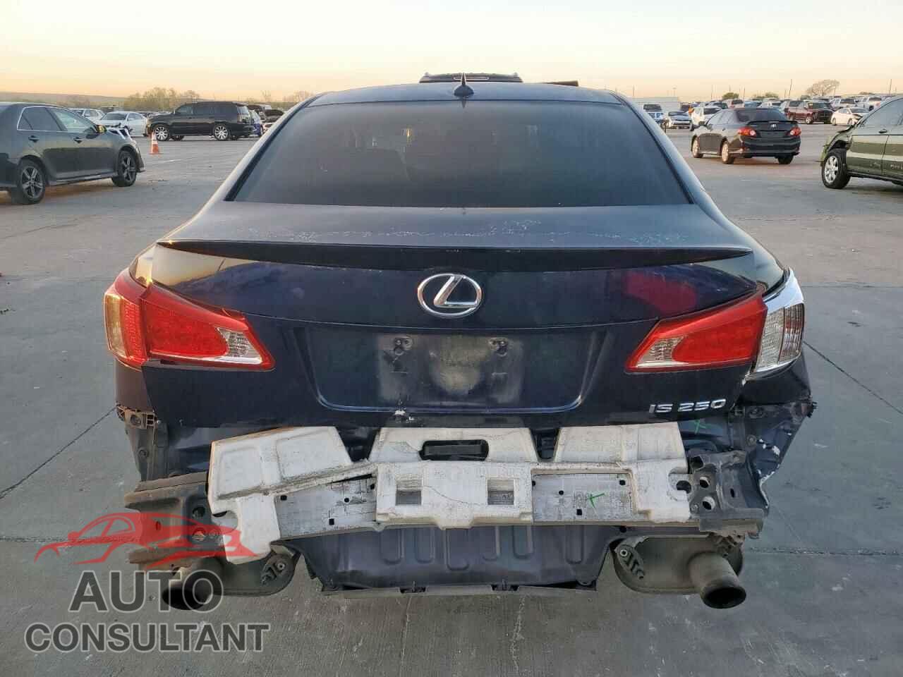 LEXUS IS 2011 - JTHBF5C28B5129870