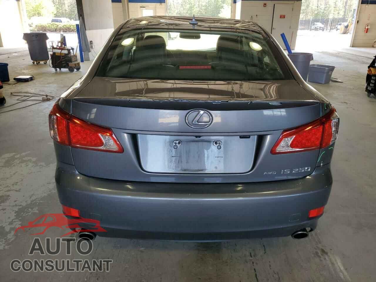 LEXUS IS 2012 - JTHCF5C2XC5054708