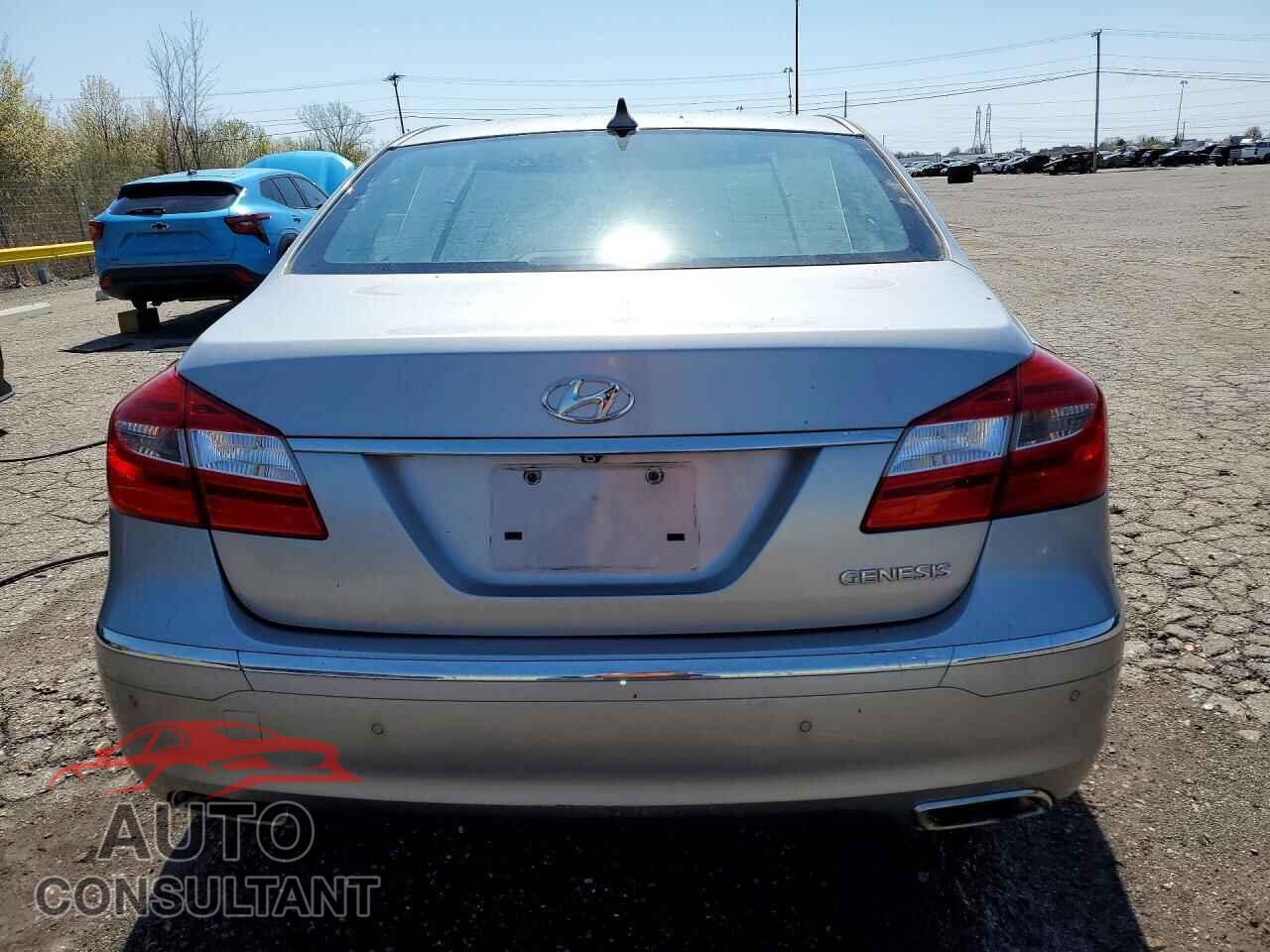 HYUNDAI GENESIS 2012 - KMHGC4DD8CU171663