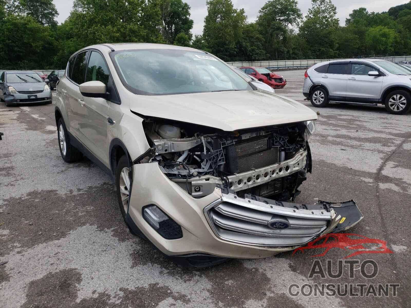 FORD ESCAPE 2017 - 1FMCU0GD7HUE32403