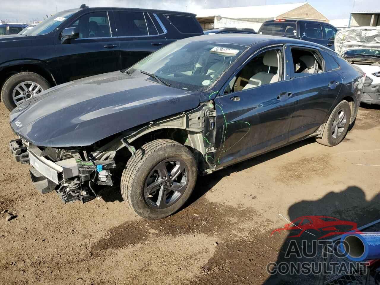 KIA K5 2022 - 5XXG14J21NG163815