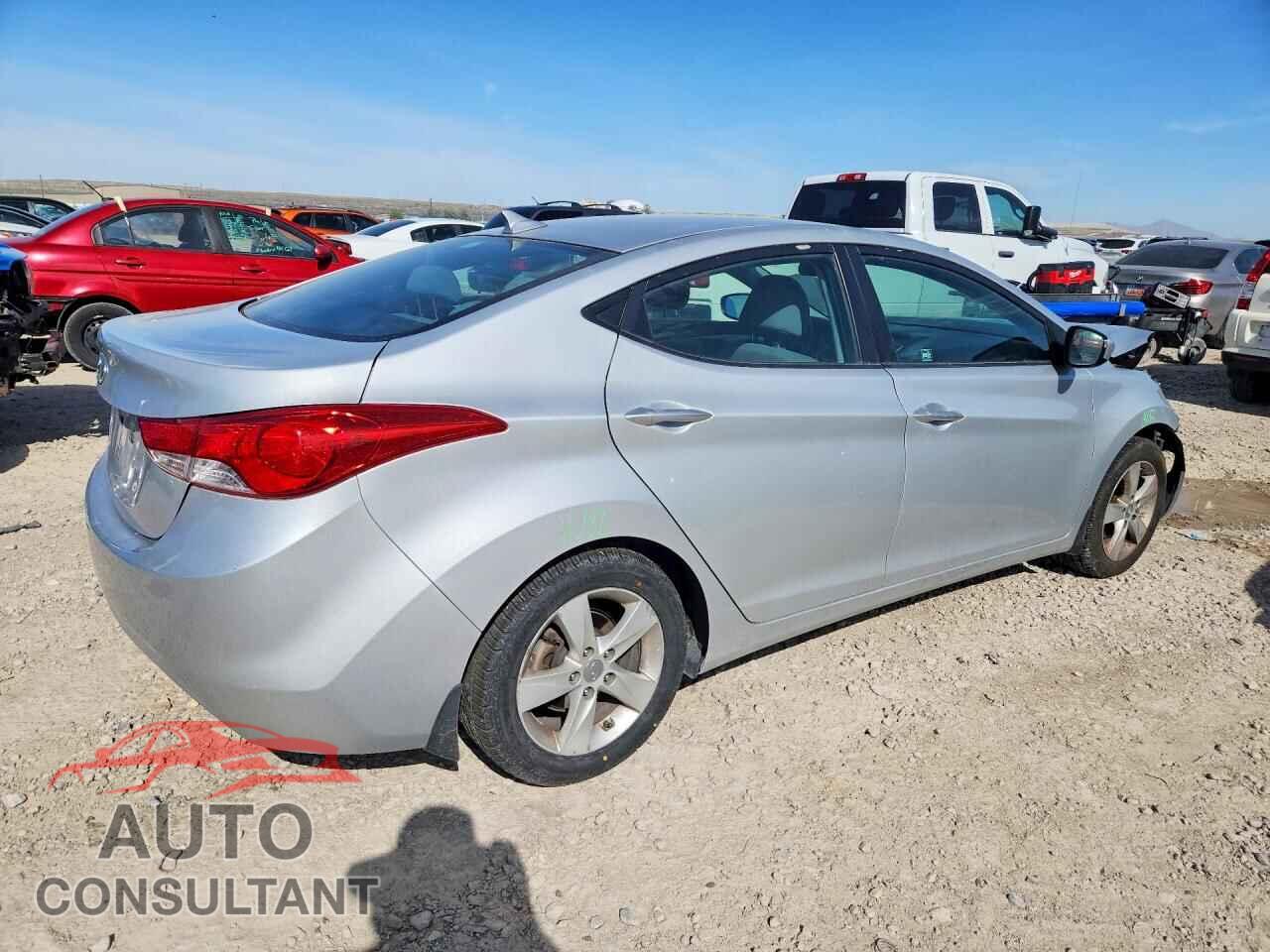 HYUNDAI ELANTRA 2013 - KMHDH4AE1DU954603