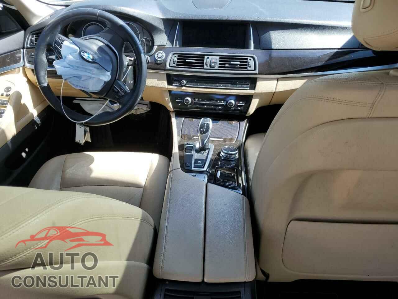 BMW 5 SERIES 2016 - WBA5A5C56GG350139