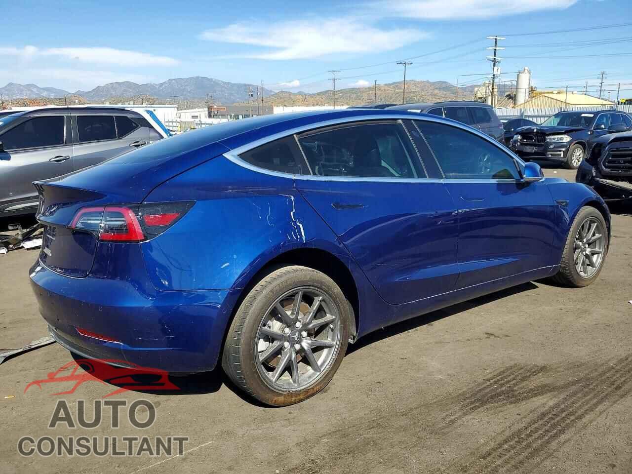 TESLA MODEL 3 2018 - 5YJ3E1EA4JF059030