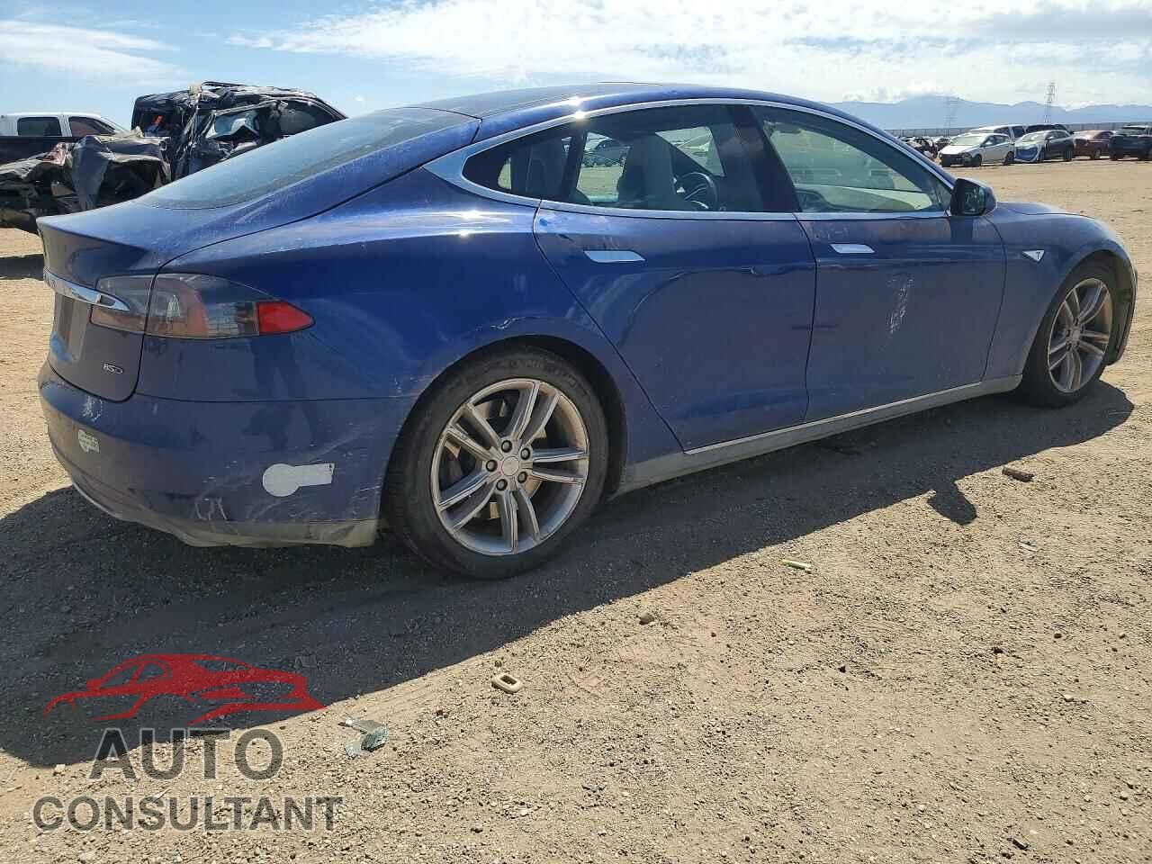 TESLA MODEL S 2015 - 5YJSA1E25FF102121