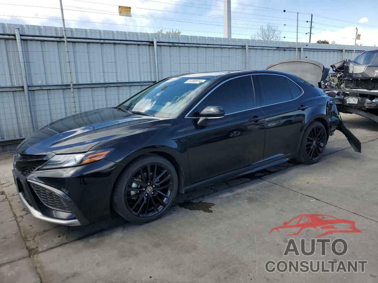 TOYOTA CAMRY 2022 - 4T1K31AK6NU035675