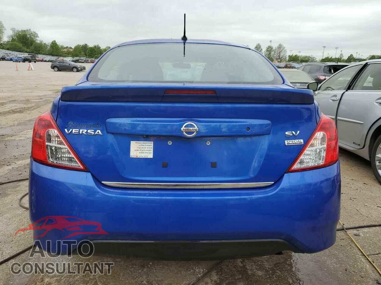 NISSAN VERSA 2017 - 3N1CN7AP2HL888285