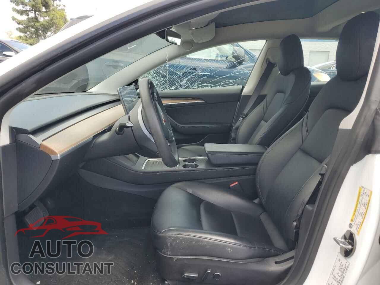 TESLA MODEL 3 2022 - 5YJ3E1EB4NF139023