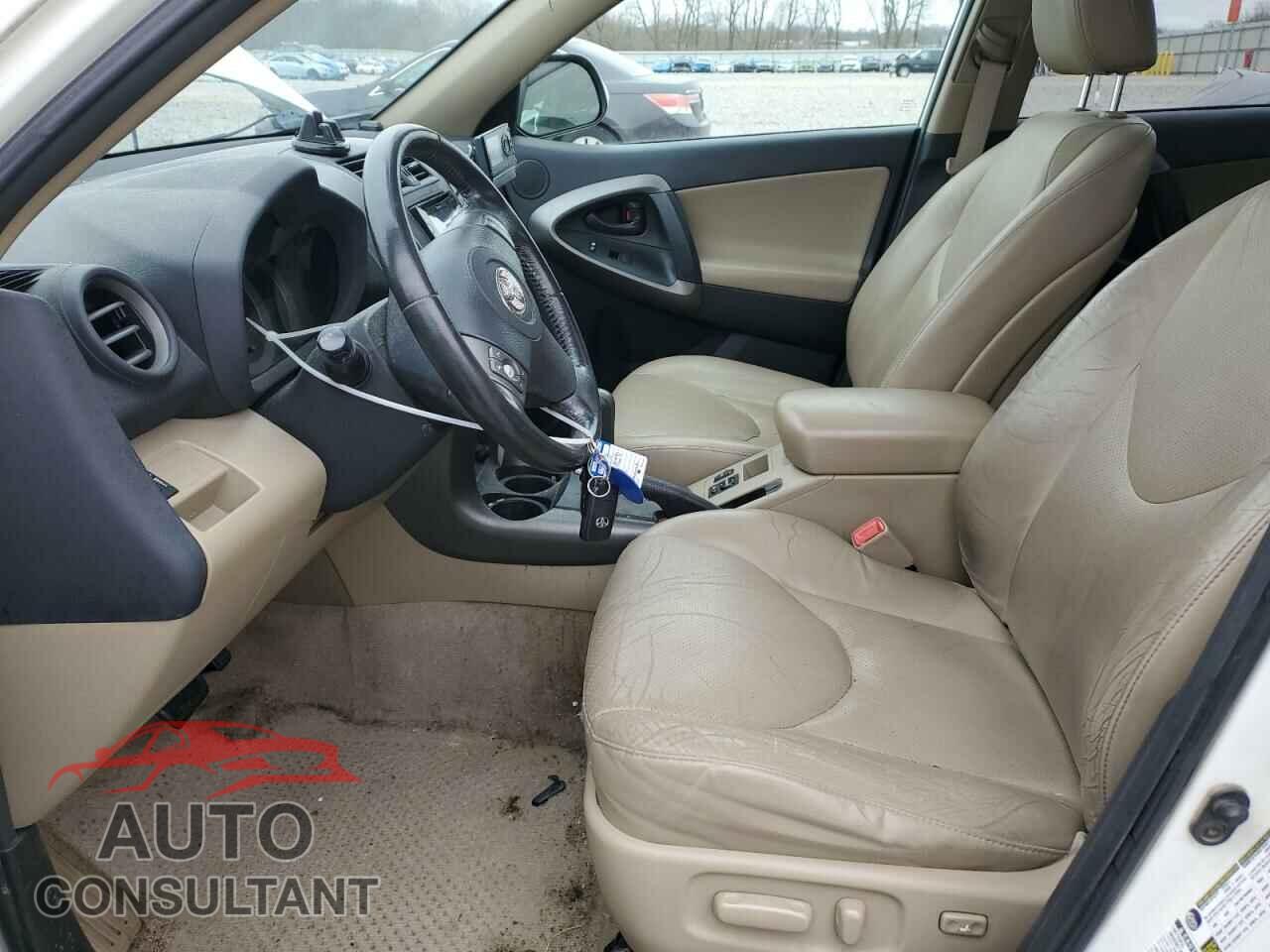 TOYOTA RAV4 2011 - 2T3DF4DV0BW083201