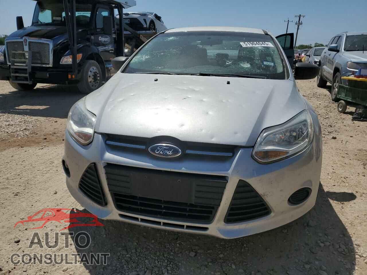 FORD FOCUS 2013 - 1FADP3E24DL351738